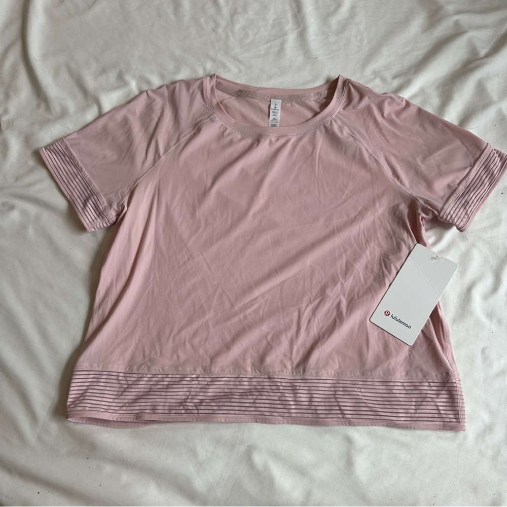 Lululemon Athletica Stripe in Stride
Short Sleeve